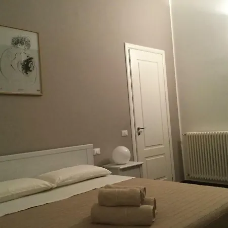 Bed & Breakfast Maqueda Suiterooms *