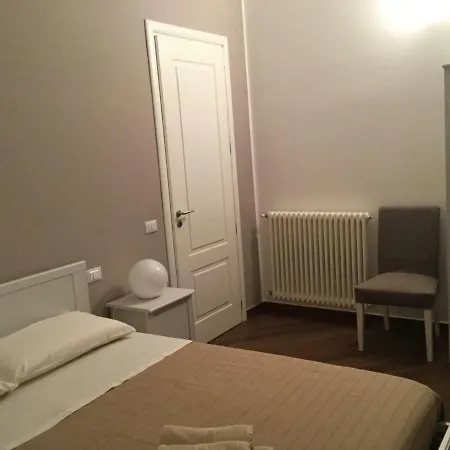 ベッド・アンド・ブレックファスト Maqueda Suiterooms パレルモ