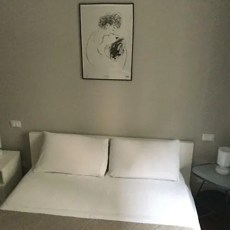 Maqueda Suiterooms